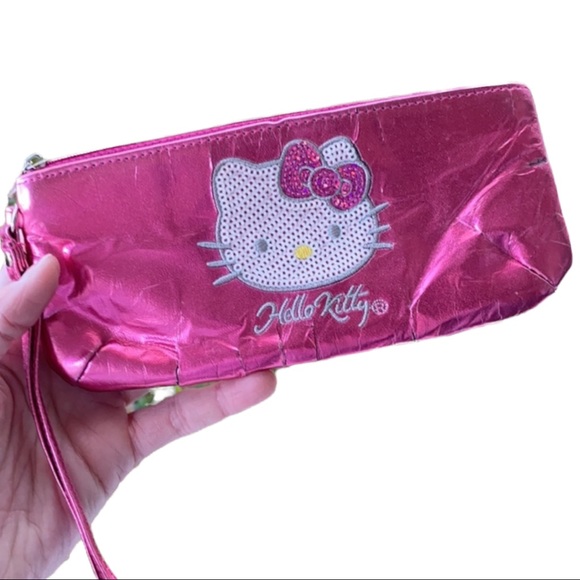 Hello Kitty Vintage  Wristlet- Pink Metallic - Picture 1 of 6